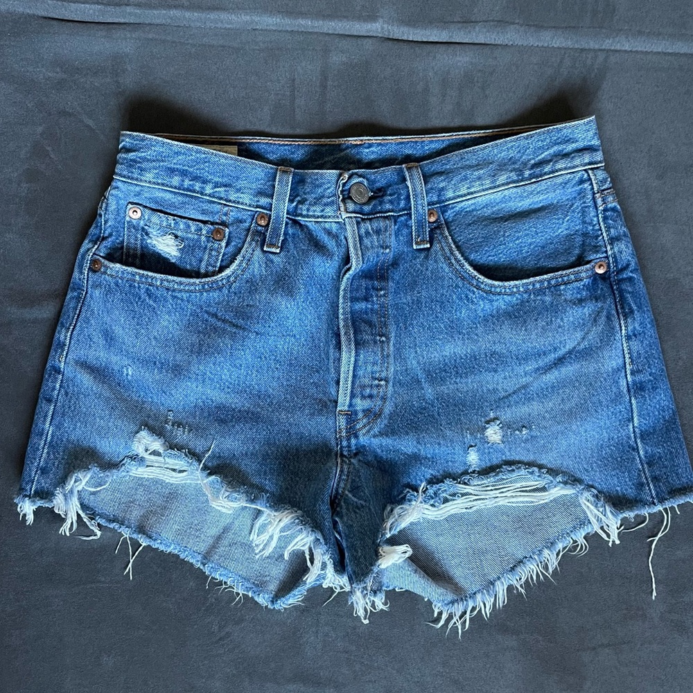 501 Levi Shorts size 28